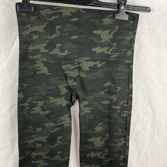 Spanx large camo seamless - Picture 4 of 6